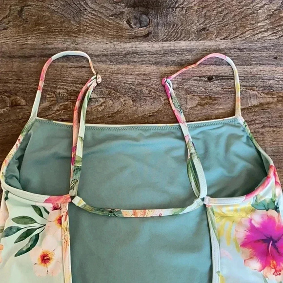 🎉HOST PICK ! Rip Curl |  one piece swimsuit - Picture 4 of 8